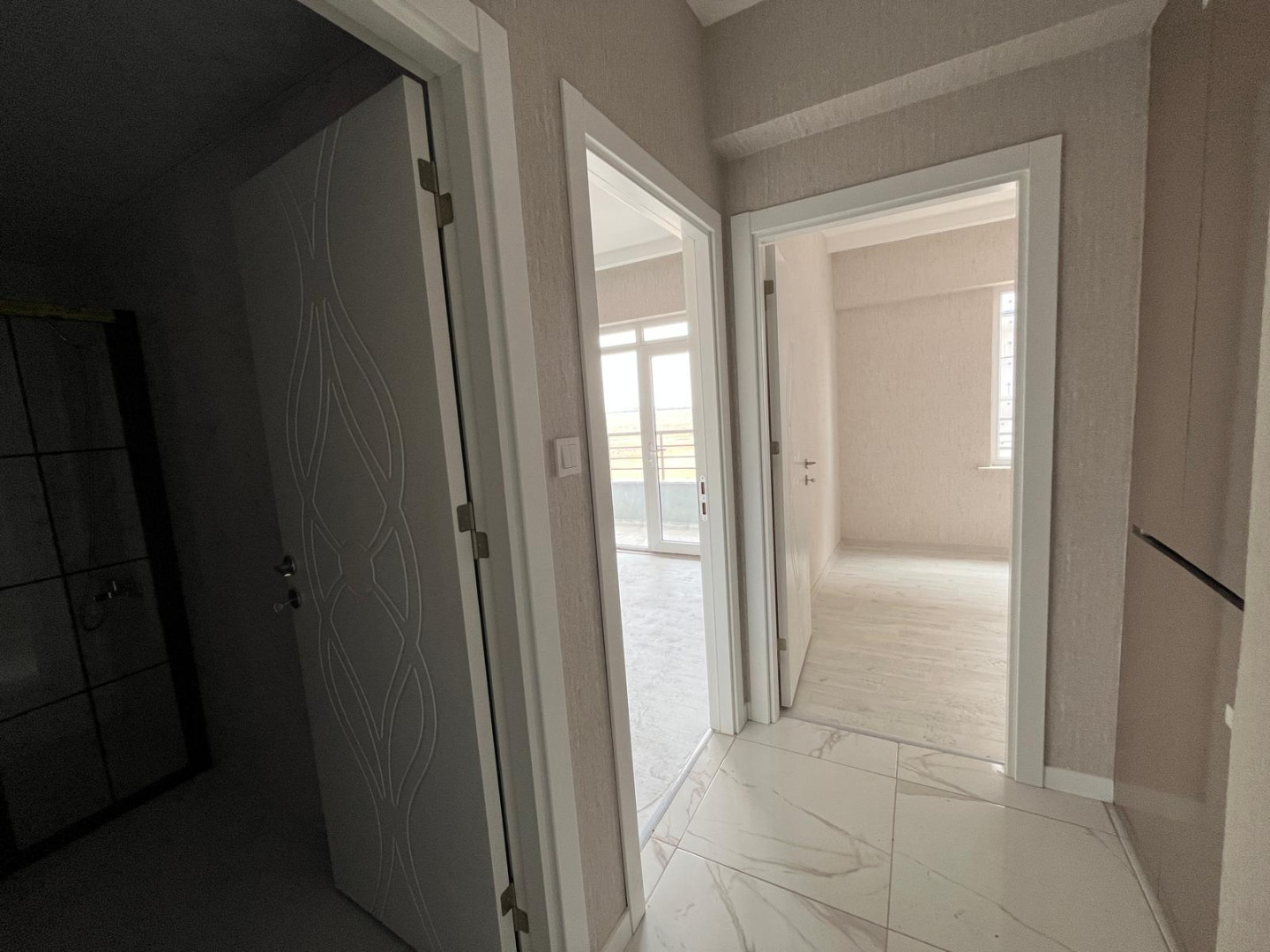 KOSOVA DA SIFIR BALKON TEZGAHLI 3+1 DAİRE